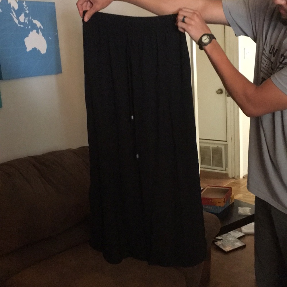 Women’s black maxi skirt